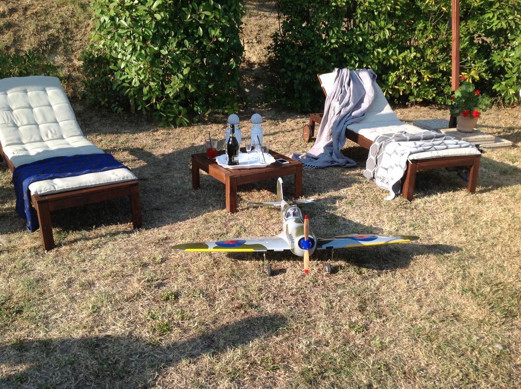 B&B Dell'Aviatore San Liberato Bagian luar foto